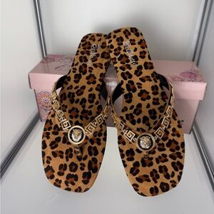 Bellanie Leopard Print Womens Flip Flop Flat Sandals Brown/Gold Size 5.5